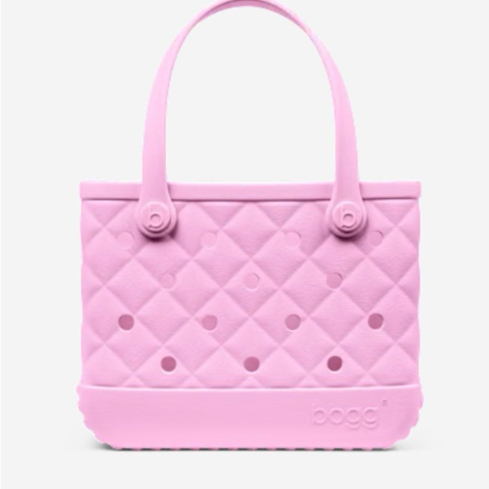 - NWT QUILTED TAFFY PINK BITTY BOGG BAG